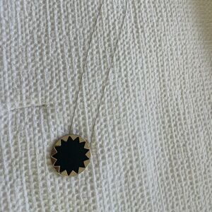 House of Harlow pendant necklace